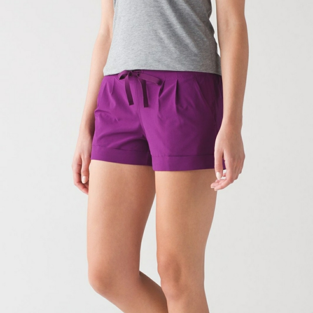 Lululemon Spring Break Shorts. Size 4.